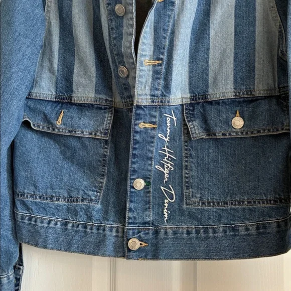 Tommy Hilfiger 90s Revival Streetwear Denim Striped Mixed-Wash Trucker Jacket M - Picture 3 of 9